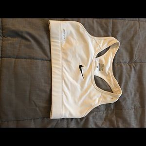 White Nike Pro Dri Fit sports bra **NEVER WORN**
